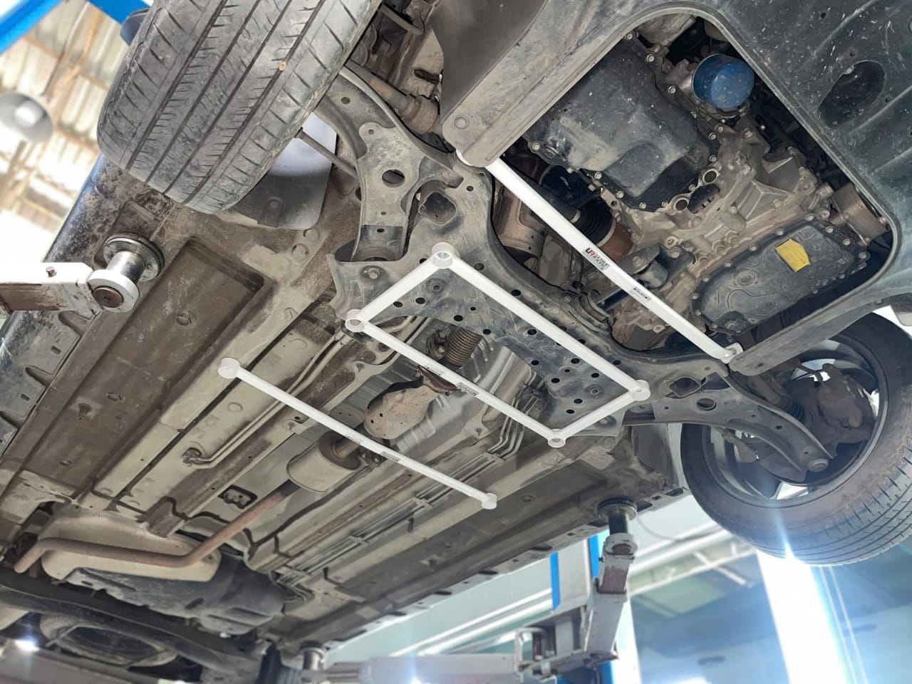 Front lower (2points)